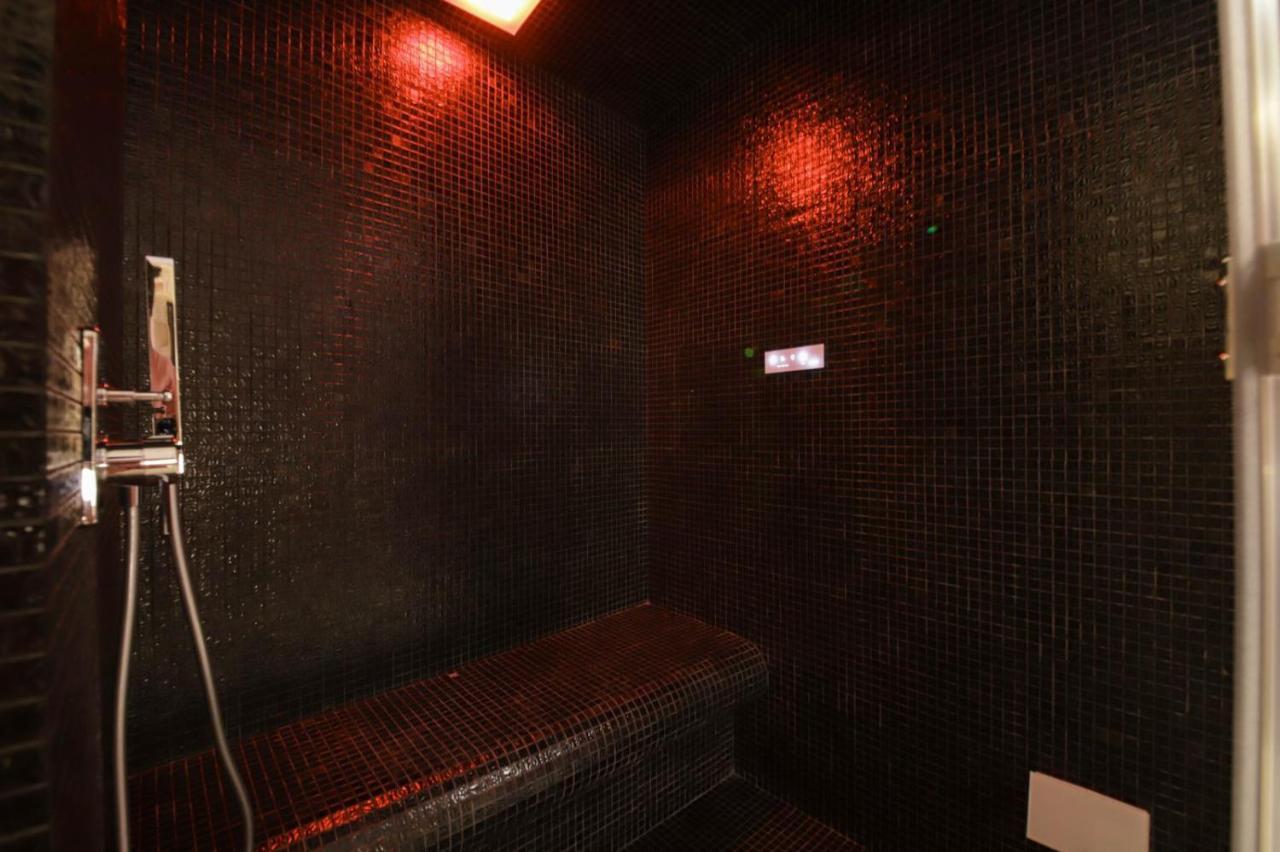 Suite & Spa Via Veneto Monopoli Exterior photo