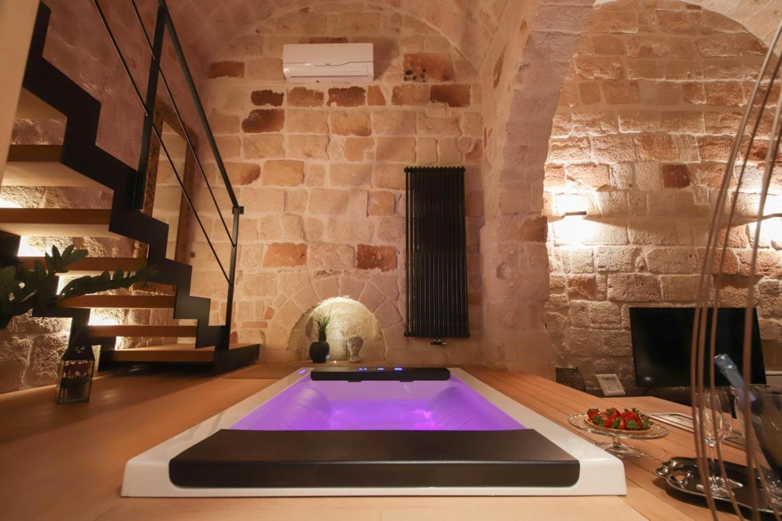 Suite & Spa Via Veneto Monopoli Exterior photo